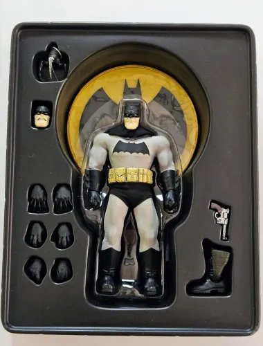 Batman Mezco One:12 Collective - The Dark Knight Returns