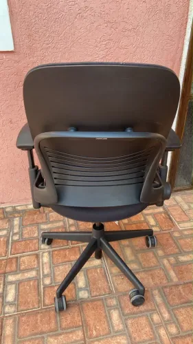 Cadeira de Escritório Stealcase