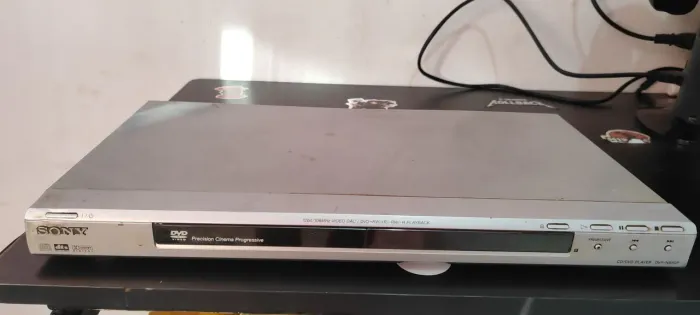Aparelho de DVD Sony DVP-NS50P - Funcionando