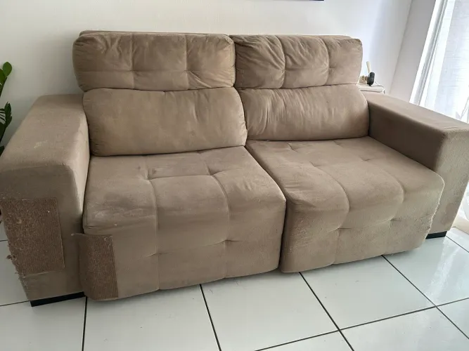 Sofá Retrátil e reclinável- oferta