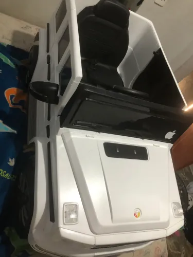 Carro elétrico infantil 