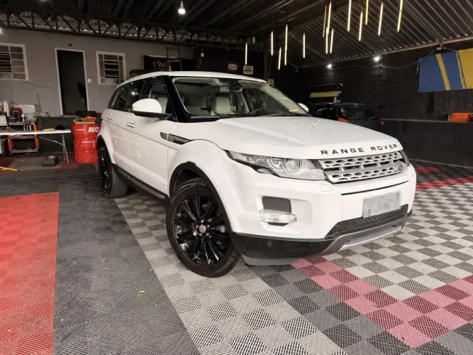 Land Rover Range Rover Evoque Prestige 2.2 5P Dies. 2015