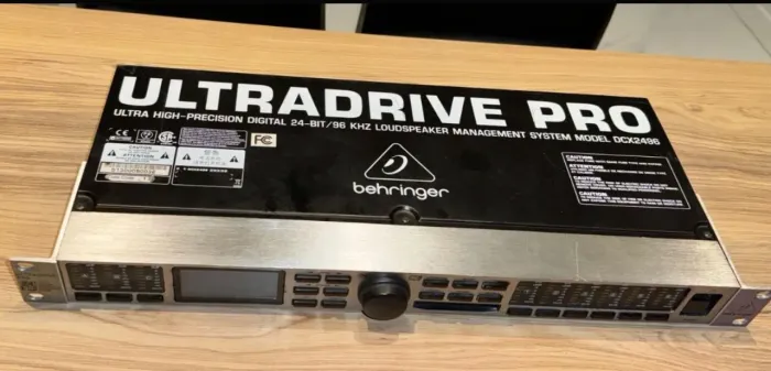 Processador Behringer Ultradrive Pro DCX2496 