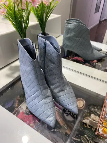 Bota Cano Curto Azul Croco Salto Fino New Cielo