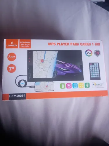 VENDO MULTIMÍDIA 7 POLEGADAS DE 1 DIN NOVA NA CAIXA SERVE EM TODOS CARROS