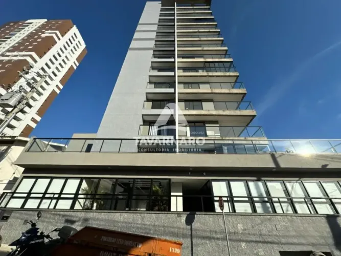 Apartamento Semimobiliado Centro