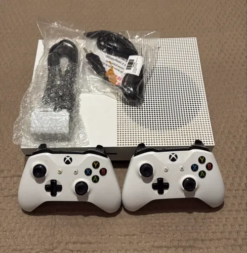 Vídeo game Xbox One S
