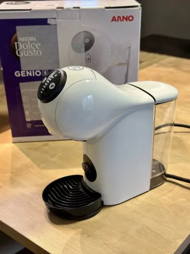 Cafeteira Dolce Gusto Genio S Branca 127v