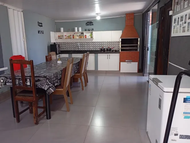 Vendo casa em Caarapó MS,,ou troco por casa no interior de São Paulo!!