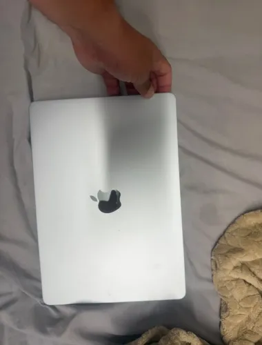 MacBook Air 13 polegadas, M4, 2025