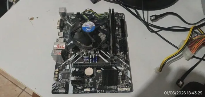 Kit i7-8700 Oitava Geração Velocidade 3.20ghz 8gb Memória DDR4 