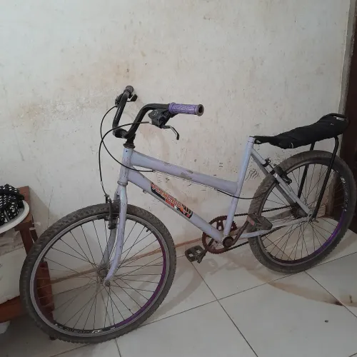 BICICLETA ARO 26.