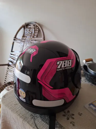 Capacete novo tamanho 58