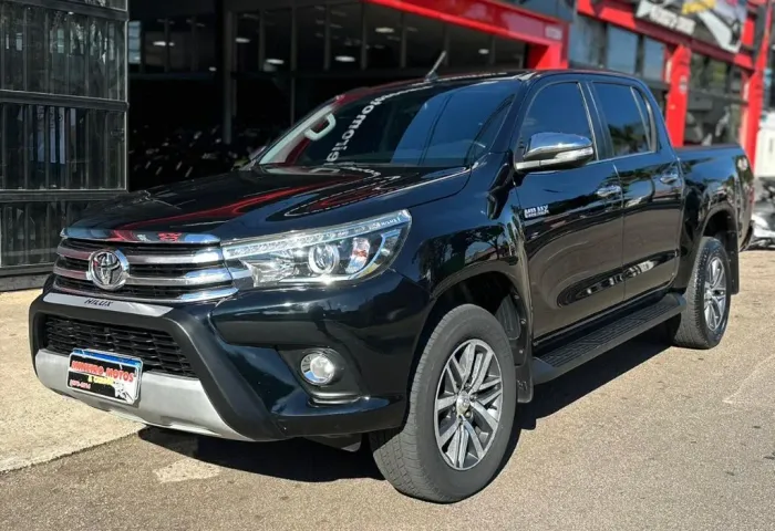 Toyota Hilux CD SRX 4X4 2.8 TDI 16V Diesel Aut. 2017