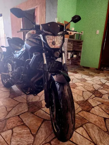 Mt-03 em ótimo estado!!!