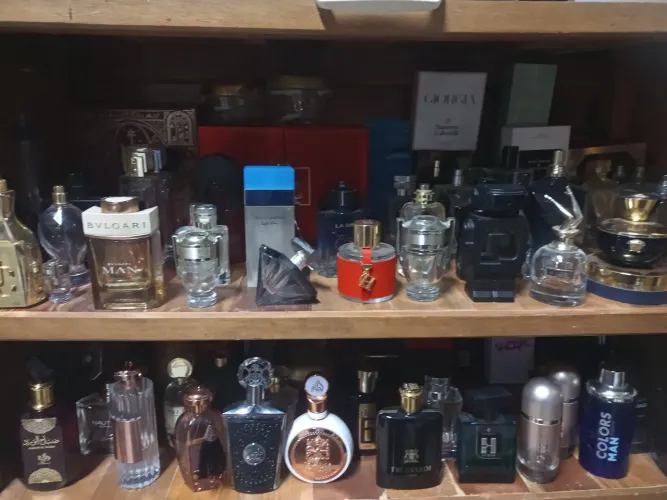 Kit de frascos de perfume nacionais e importados vazios para coleção