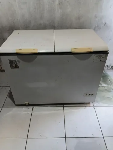 Freezer consul duas tampas