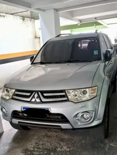 Mitsubishi Pajero Dakar HPE 3.2 4X4 T.I Dies 5P AUT 2015
