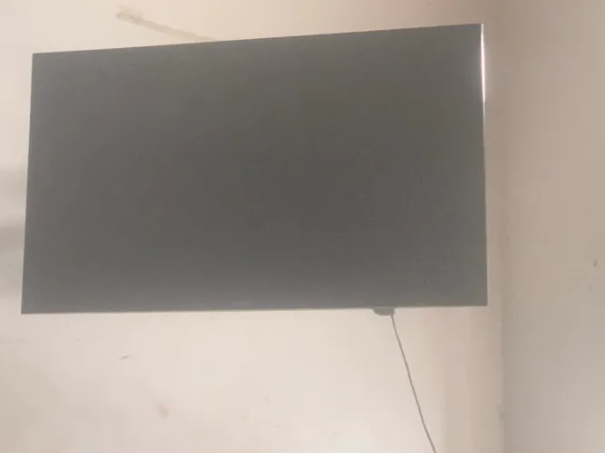 VENDO tv smart Samsung PAROU DE LIGAR NA FIAÇÃO DAQ POR 400 