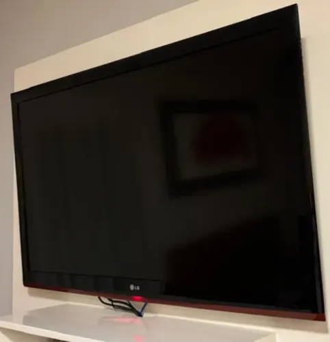 Tv LG 47LED Full HD 47LE4600 - Ótimo Estado