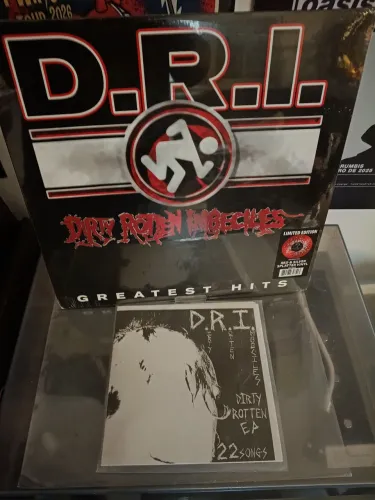 Vinil LP DRI Greatest Hits 