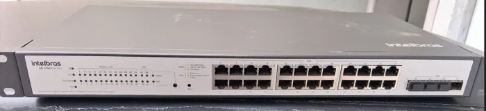 Switch Gerenciável Intelbras SG 2404 PoE L2+, 24 Portas Gigabit + 4 Mini-GBIC