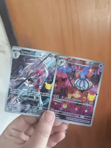 Chandelure + Lycanroc foil - 30 anos pack NM