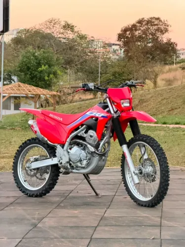 CRF 250F ANO 2024