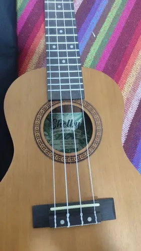 Ukulele - Shelby