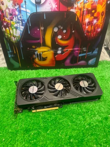 RTX 4060 8GB TRIPLE FAN Gigabyte