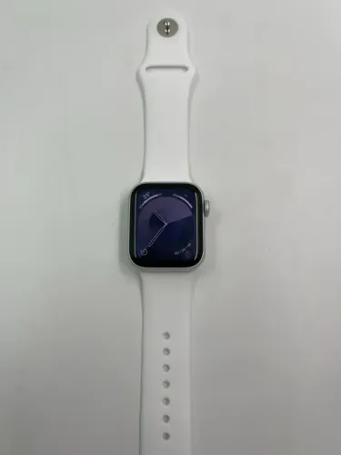 Apple Watch SE2 - 40mm sem arranhões + cabo
