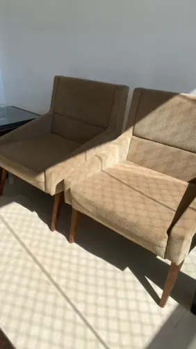 70% OFF Conjunto de poltronas em linho