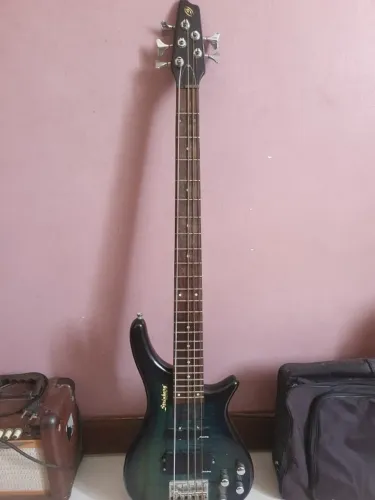 Baixo 5 cordas Strinberg