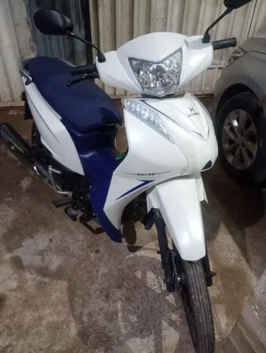 Shineray jet 50 semi nova 2025/ 2026  apenas 300 km rodados 