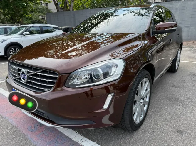 Volvo XC 60 T-5 Inscription 2.0 245 CV FWD 5P 2017