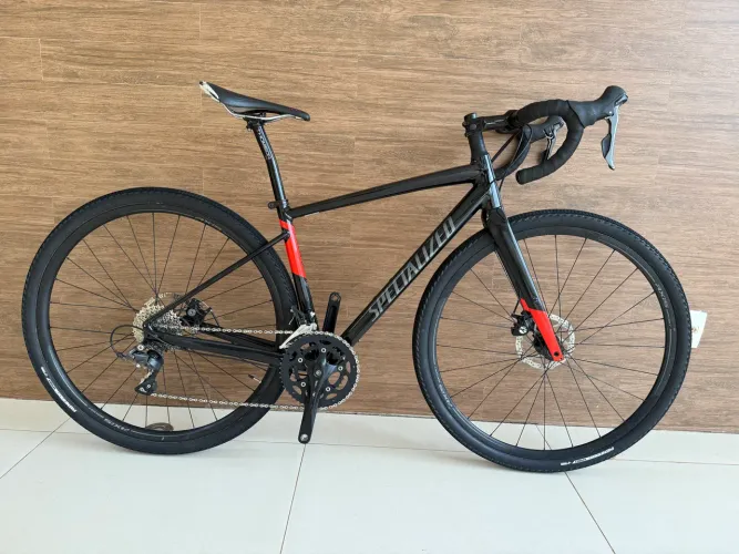 Bicicleta Specialized Diverger 52 ano 2022