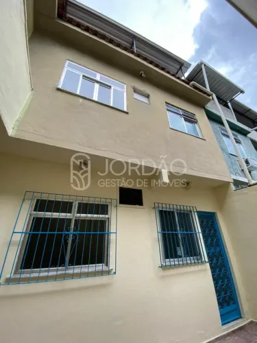 CASA, 4 DORMITÓRIOS