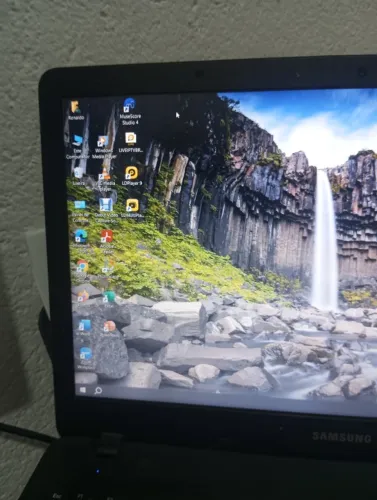 notebook sansung linha essentials processador intel celeron 1.80ghz  ram 4.00gb 64bits