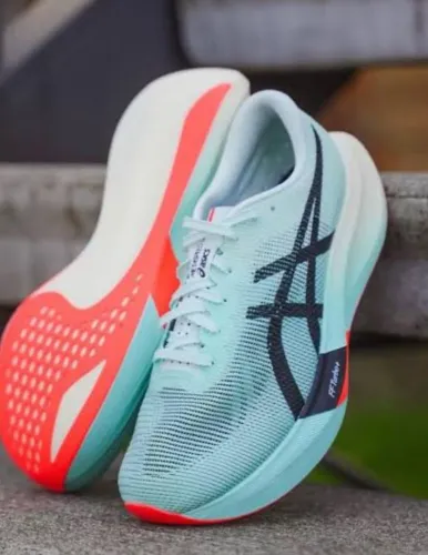 Asics METASPEED SKY Paris