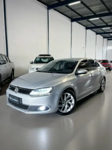 Volkswagen Jetta Comfortline 2.0 T.flex 8V 4P Tipt. 2011