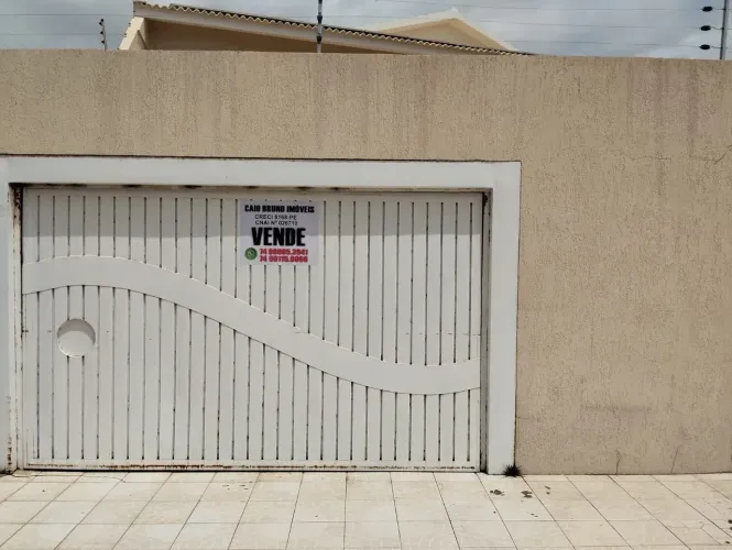 Excelente casa para venda ( esquina) Country club