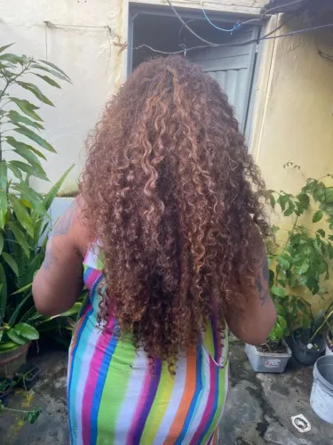 Cabelo cacheado brasileiro 