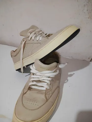 Tenis