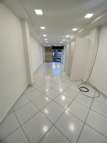 Loja para locação com 55m² em Alcântara (Rua da feira) - São Gonçalo - RJ.
