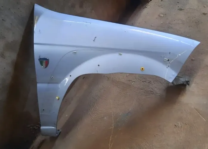 Para lama direito de Fiat strada 2013/2019 