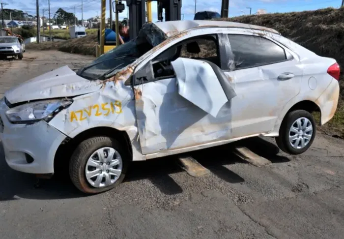 Ford ka sedan sucata para retirada de peças