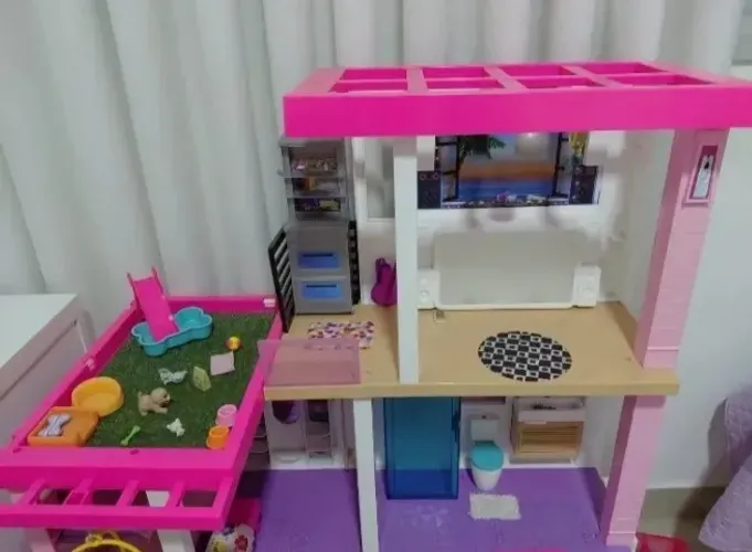 Casa da Barbie dream house completa com mais de 70 itens