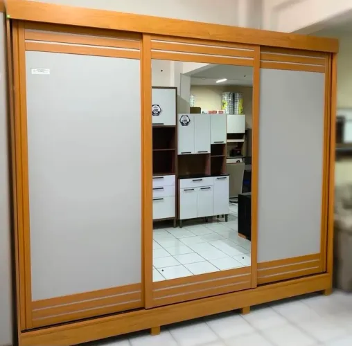 Guarda roupa 2.30x2.70