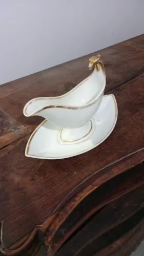 Travessa e molheira