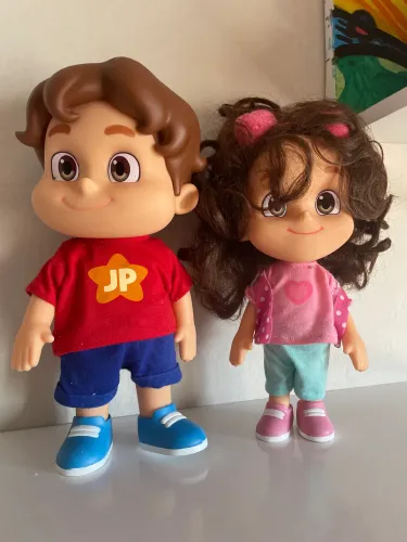 Vendo Boneco Maria Clara e JP Semi Novos 